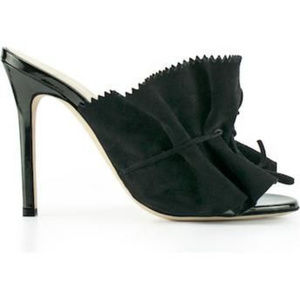 NWT ALexander White Eloisa Blk Ruffled Suede Mules